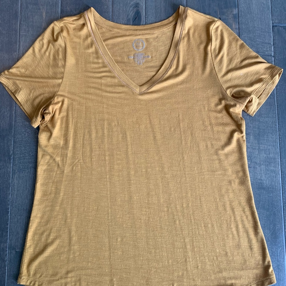 Maurices shirt